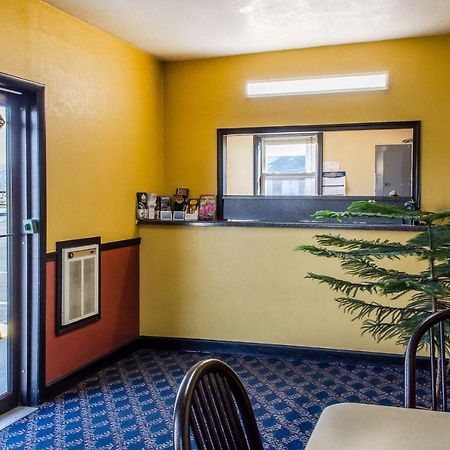 Relax Inn Льюисберг Экстерьер фото