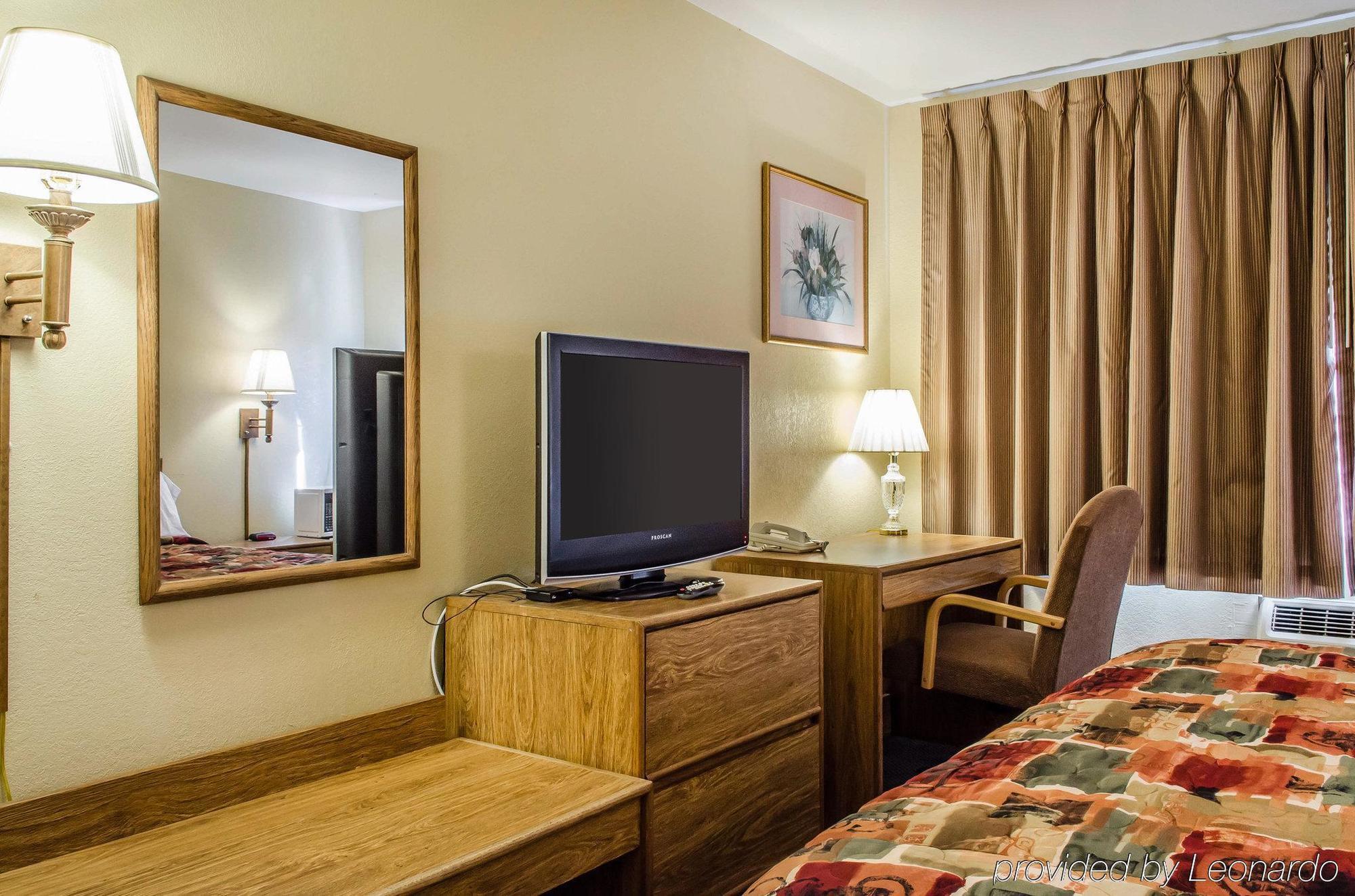 Relax Inn Льюисберг Экстерьер фото